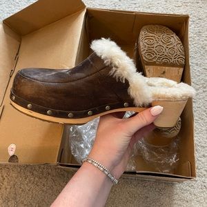 Women’s Ugg Clog Slippers